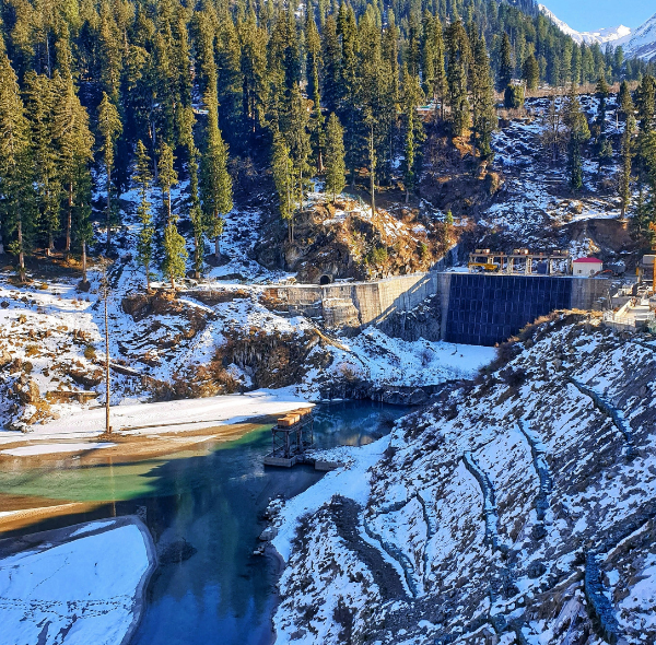Kasol - Kheerganga - Manali Summer Escape